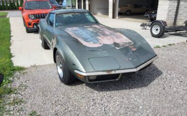 Chevrolet-corvette-stingray-1972-1