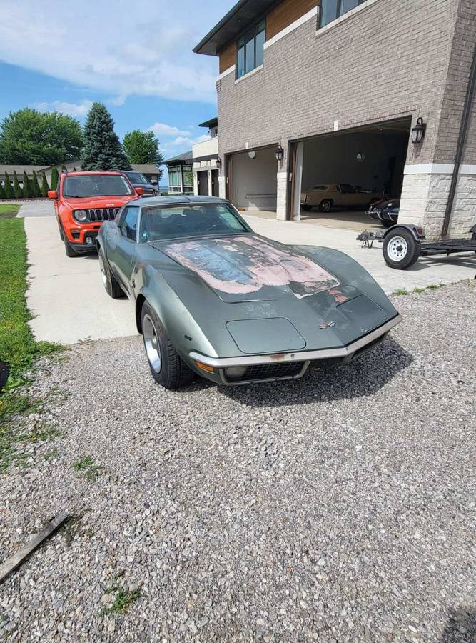 Chevrolet-corvette-stingray-1972-1