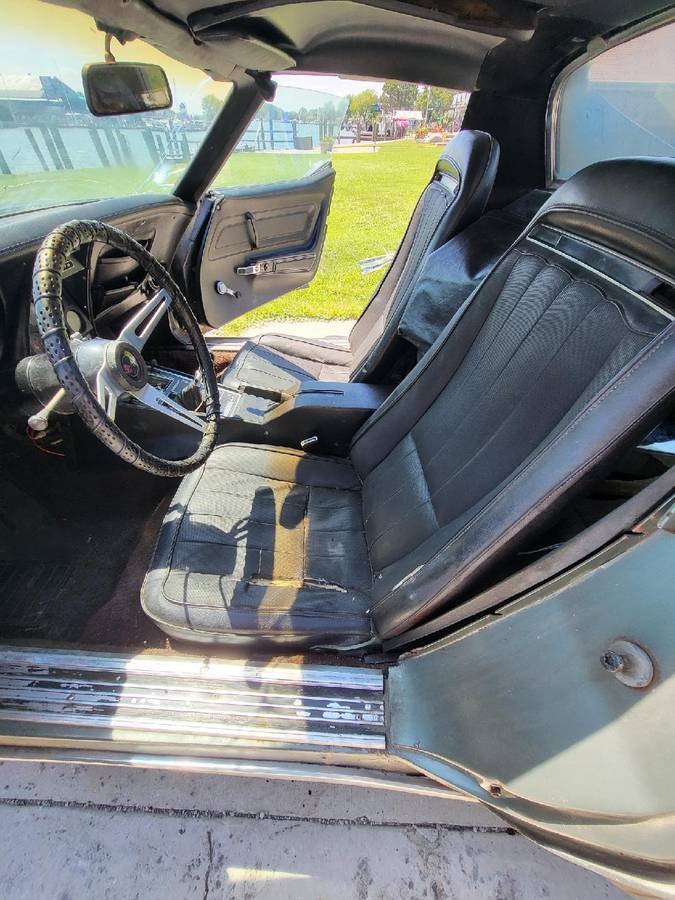 Chevrolet-corvette-stingray-1972-7