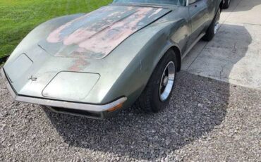Chevrolet-corvette-stingray-1972-9