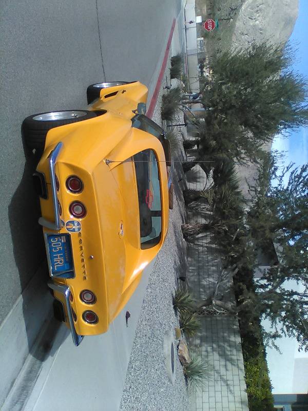Chevrolet-corvette-stingray-1973-yellow-1