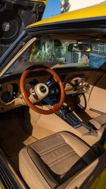 Chevrolet-corvette-stingray-1973-yellow-2
