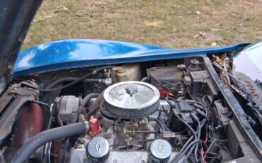 Chevrolet-corvette-stingray-1976-blue-4