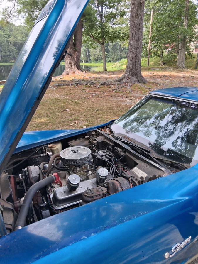 Chevrolet-corvette-stingray-1976-blue-5