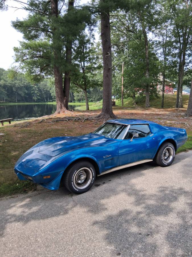Chevrolet-corvette-stingray-1976-blue-9