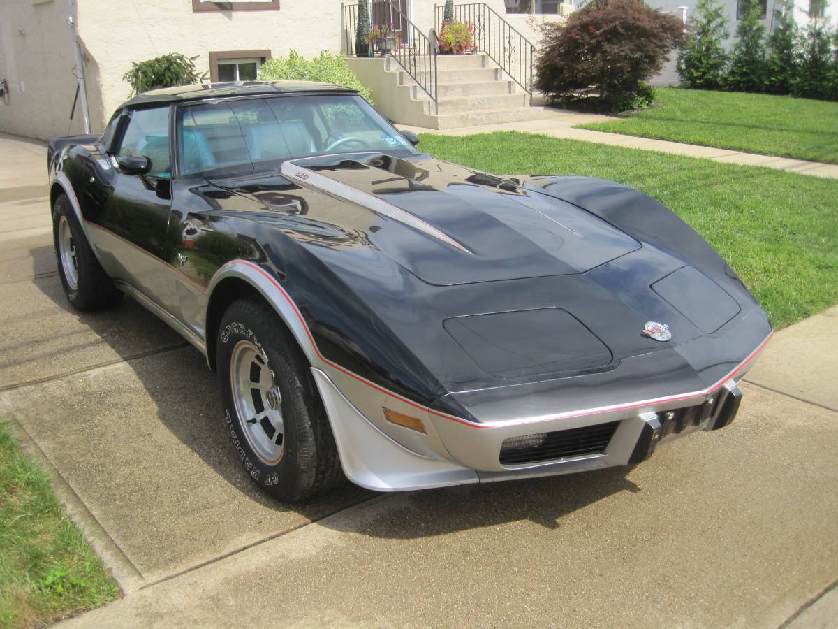 Chevrolet-corvette-stingray-1978