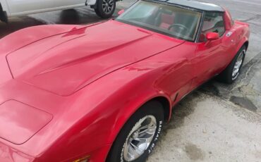 Chevrolet-corvette-stingray-1980