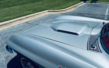 Chevrolet-corvette-stingray-conv-1965-silver-11