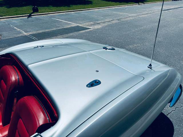 Chevrolet-corvette-stingray-conv-1965-silver-15