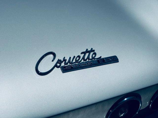 Chevrolet-corvette-stingray-conv-1965-silver-16
