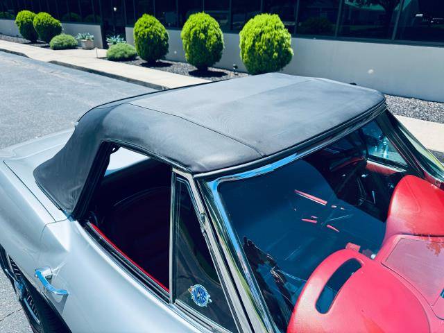 Chevrolet-corvette-stingray-conv-1965-silver-19