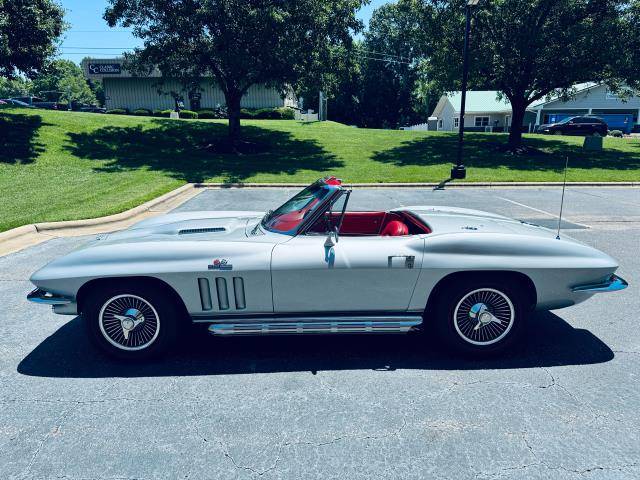 Chevrolet-corvette-stingray-conv-1965-silver-2