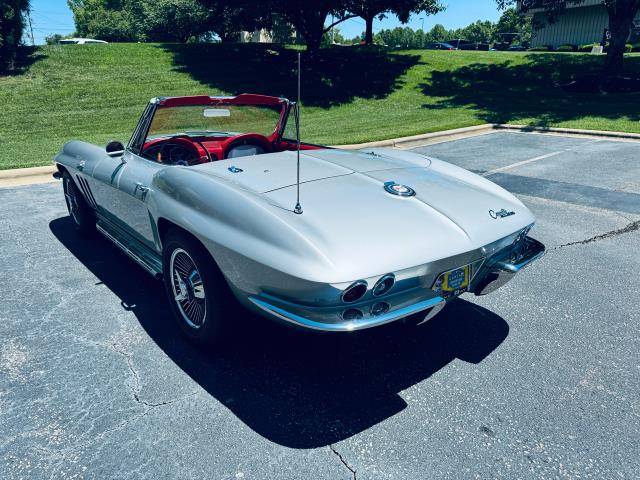 Chevrolet-corvette-stingray-conv-1965-silver-3