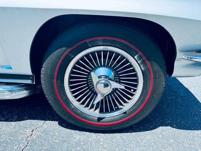 Chevrolet-corvette-stingray-conv-1965-silver-9