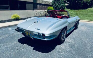 Chevrolet-corvette-stingray-convertible-1965-silver-20