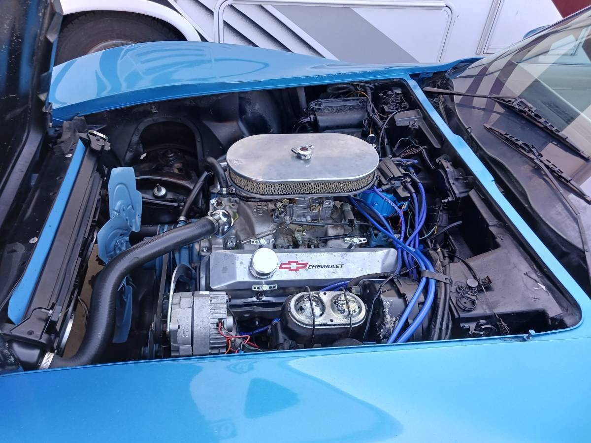 Chevrolet-corvette-w-t-tops-25th-anniversary-1978-blue-15