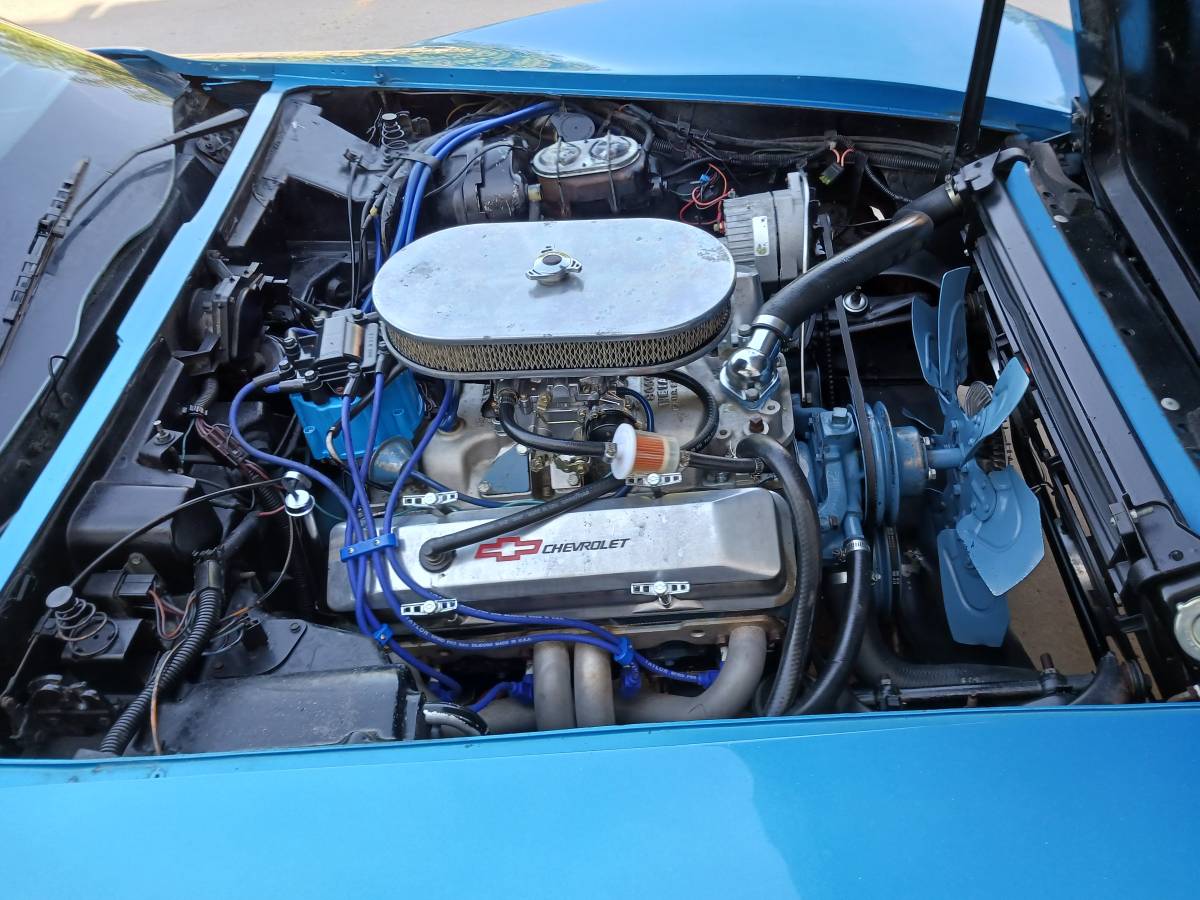 Chevrolet-corvette-w-t-tops-25th-anniversary-1978-blue-16