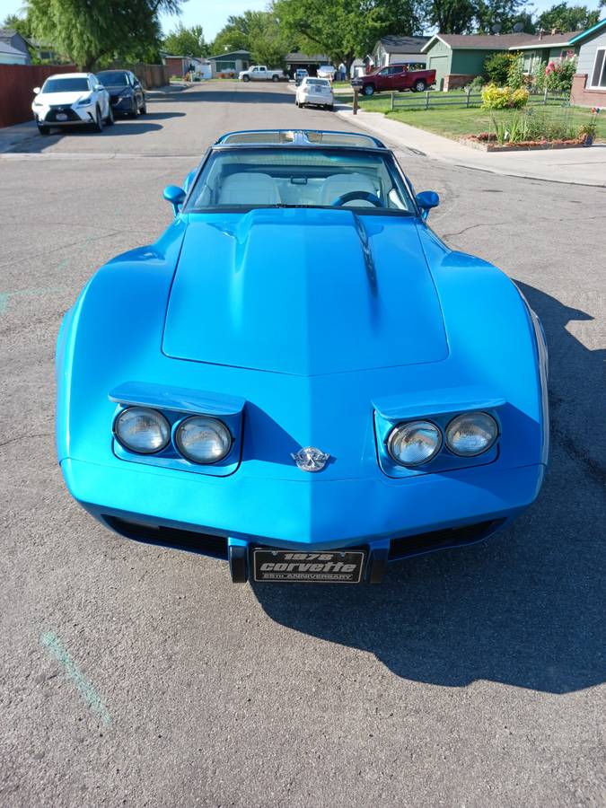 Chevrolet-corvette-w-t-tops-25th-anniversary-1978-blue-23