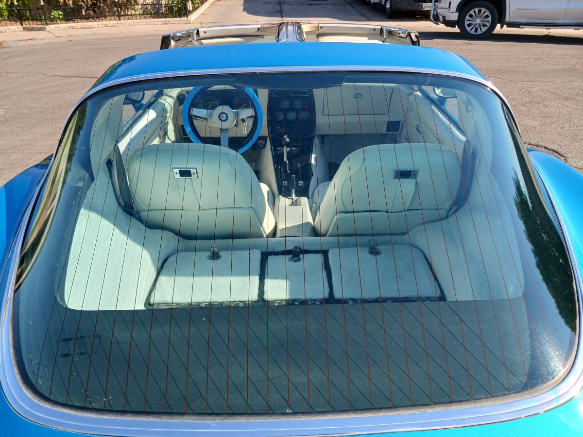 Chevrolet-corvette-w-t-tops-25th-anniversary-1978-blue-25