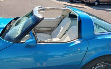Chevrolet-corvette-w-t-tops-25th-anniversary-1978-blue-26
