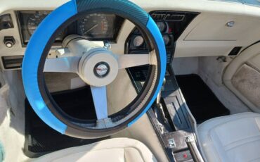 Chevrolet-corvette-w-t-tops-25th-anniversary-1978-blue