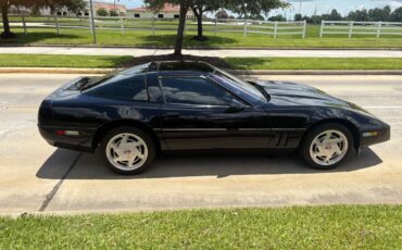 Chevrolet-corvette-zr1-1990