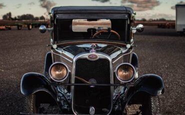 Chevrolet-coupe-1928-black-11