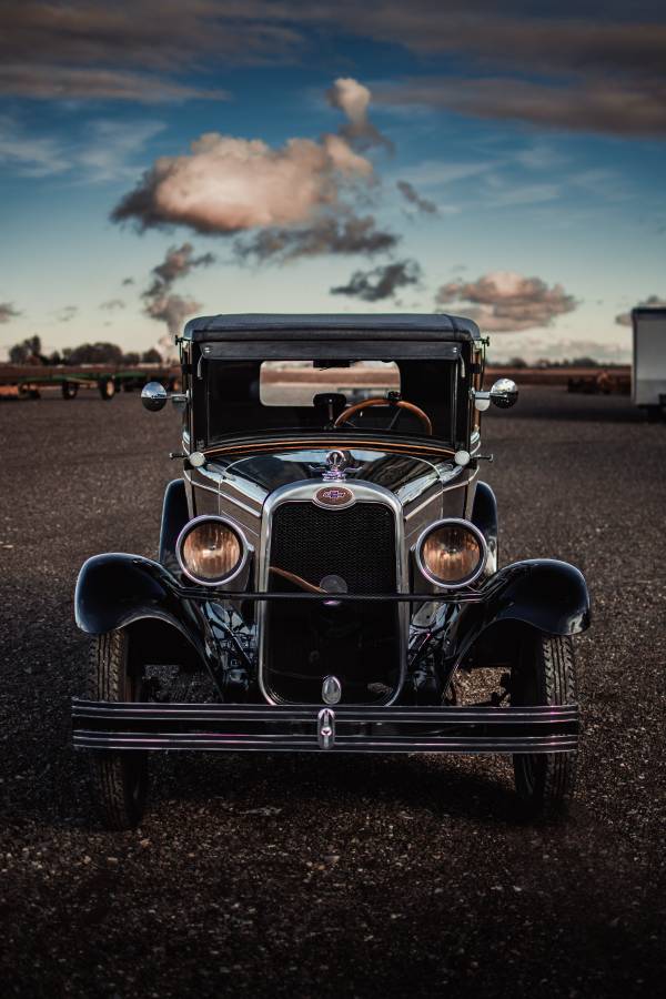 Chevrolet-coupe-1928-black-11