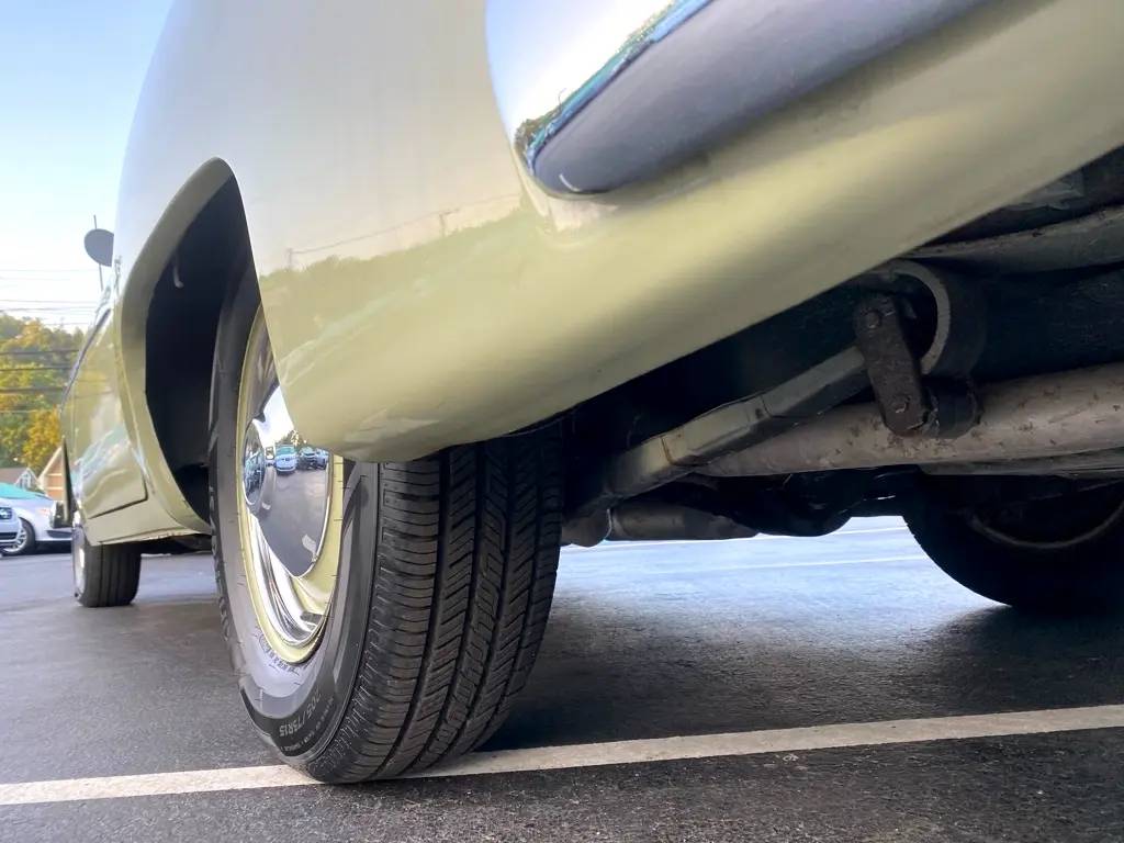 Chevrolet-coupe-1949-green-19