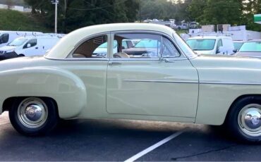 Chevrolet-coupe-1949-green-4