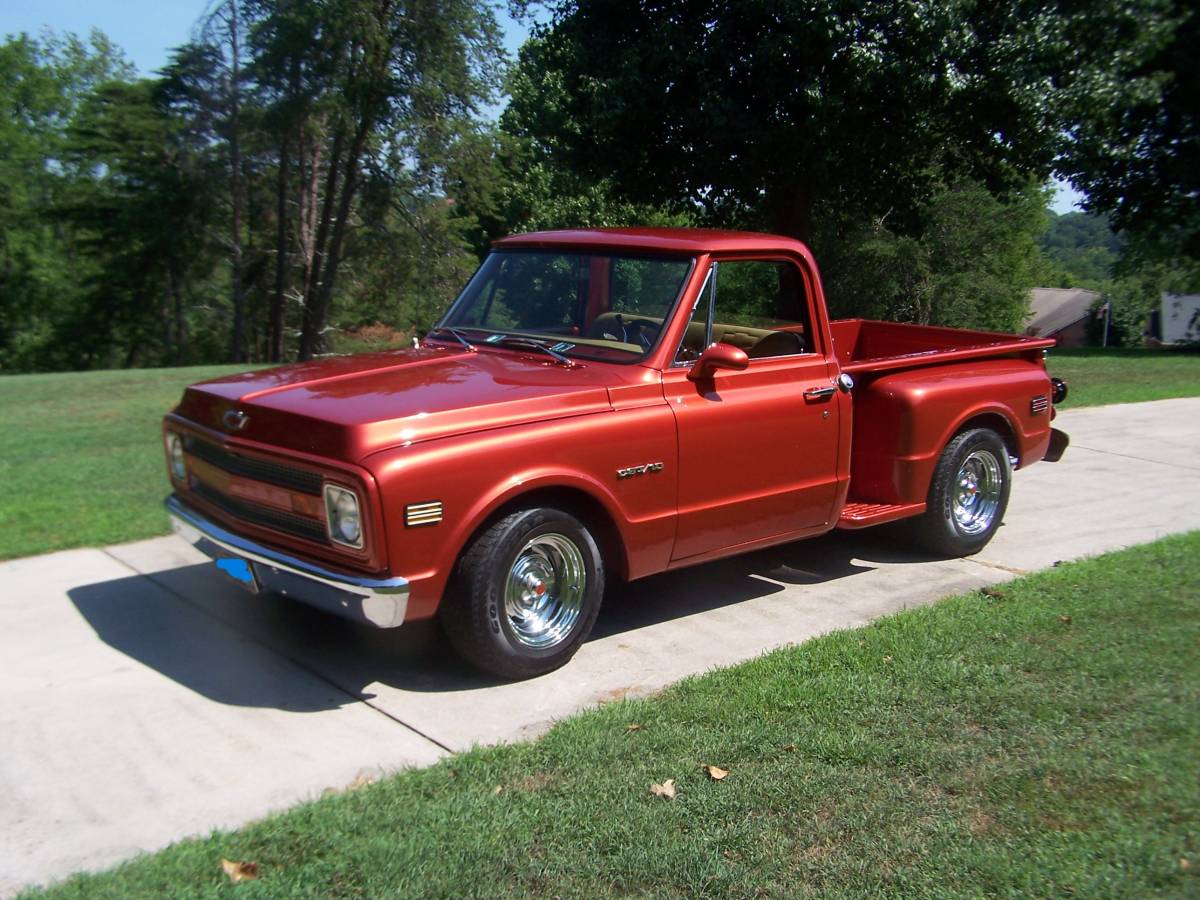 Chevrolet-cst-10-1970-orange-23