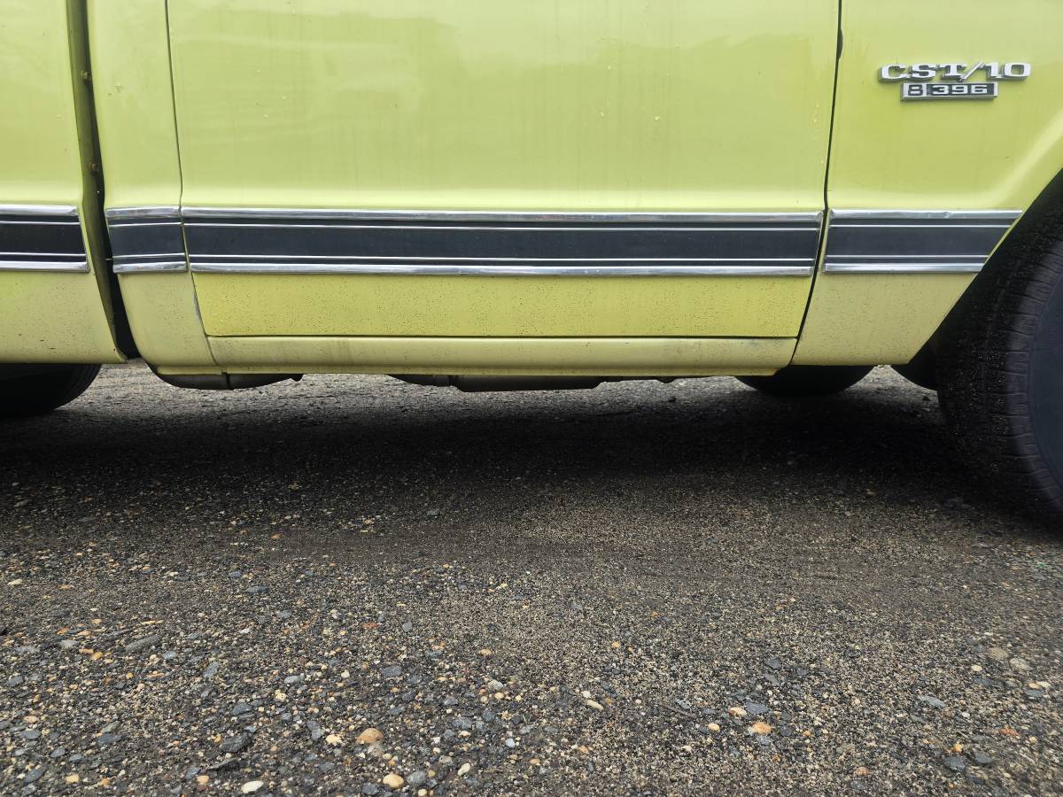 Chevrolet-cst-10-1970-yellow-8