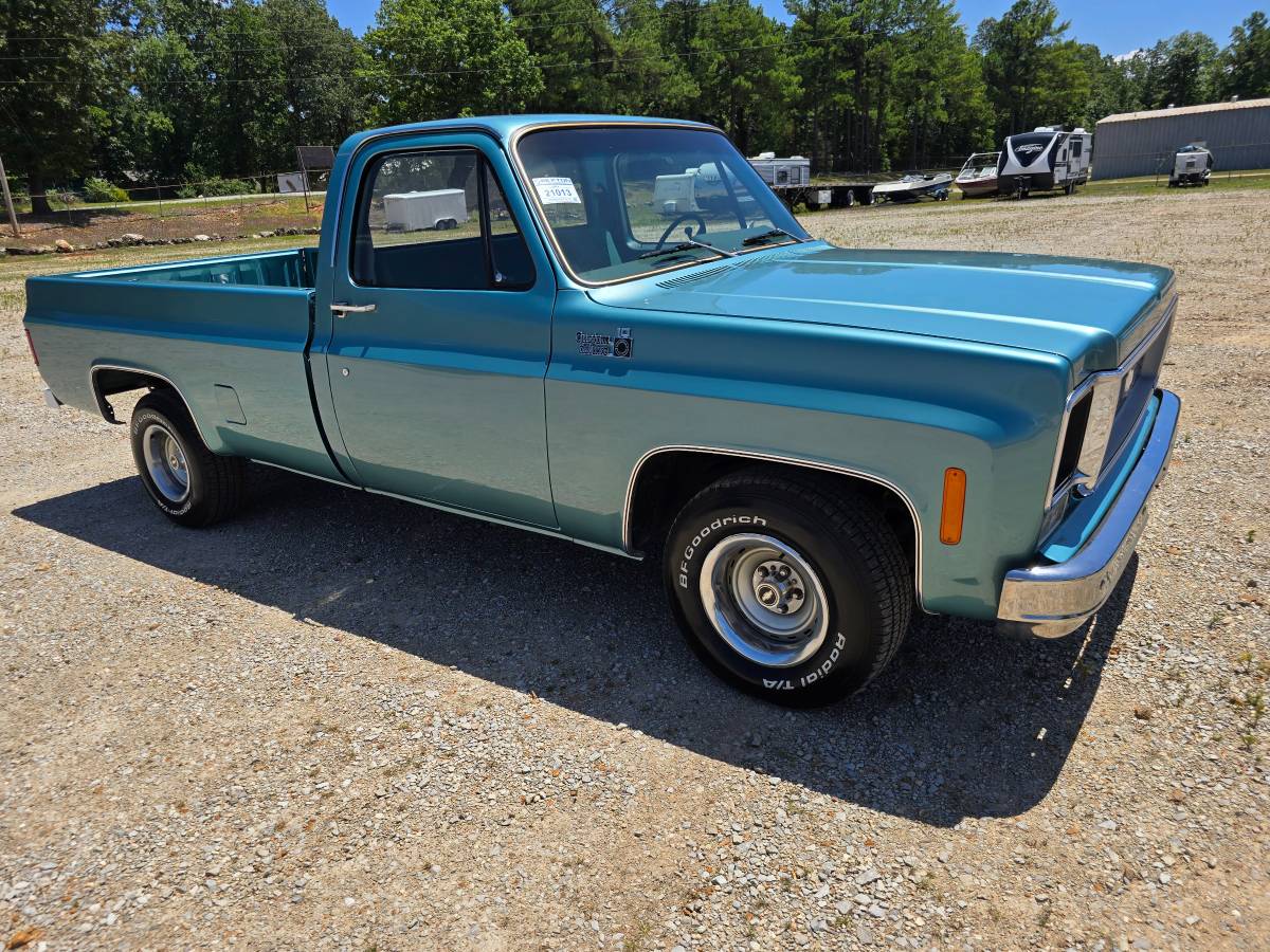 Chevrolet-custom-deluxe-10-1977