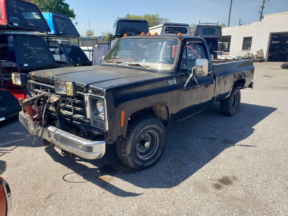 Chevrolet-custom-deluxe-10-1979-black