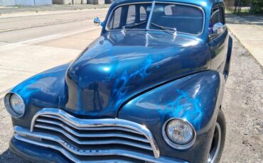 Chevrolet-custom-deluxe-1946-blue