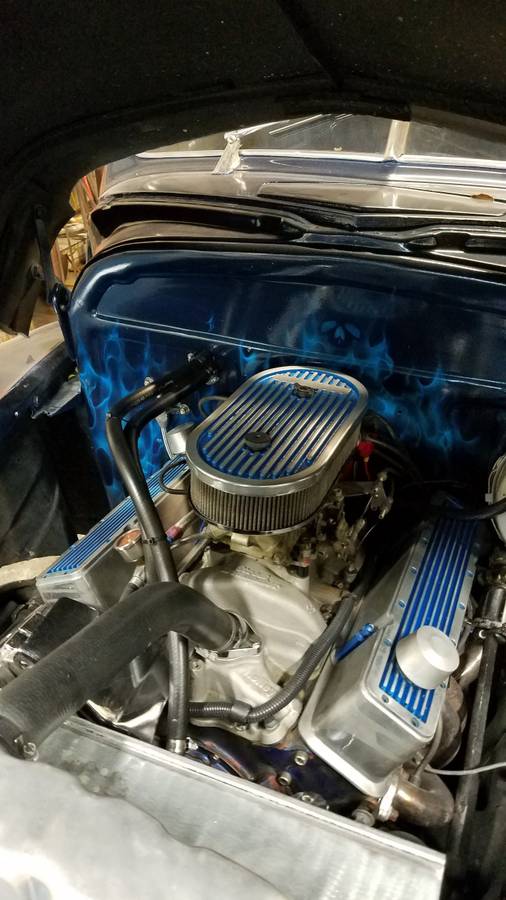 Chevrolet-custom-deluxe-1946-blue-7
