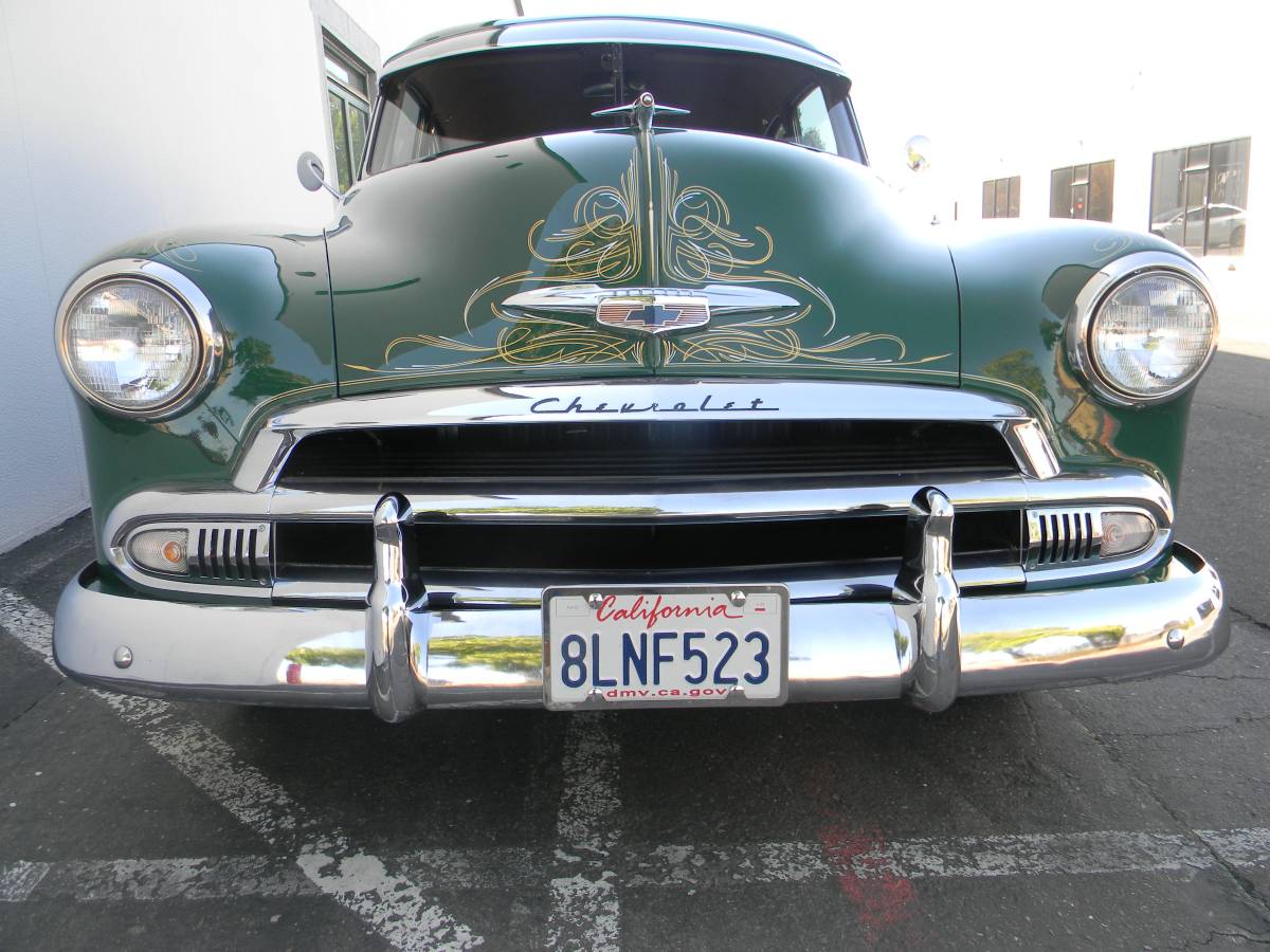 Chevrolet-deluxe-1952-1