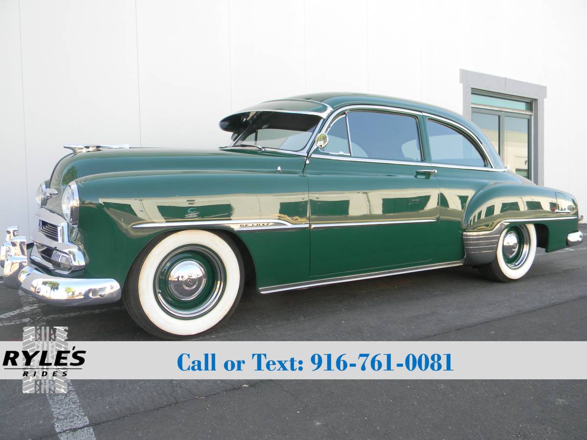 Chevrolet-deluxe-1952