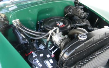 Chevrolet-deluxe-1952-24