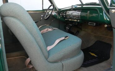Chevrolet-deluxe-1952-38
