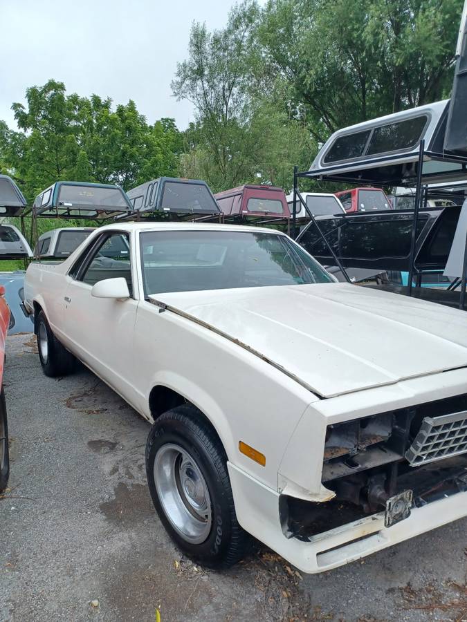 Chevrolet-el-camino-12-ton-nominal-1986-white-1