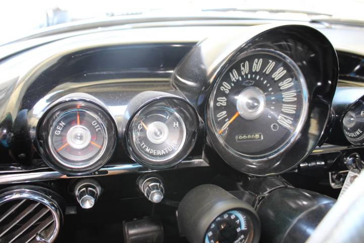 Chevrolet-el-camino-1960-23