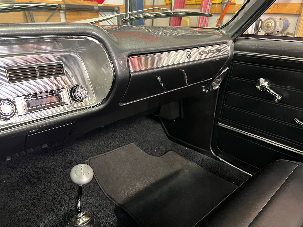 Chevrolet-el-camino-1964-custom-12