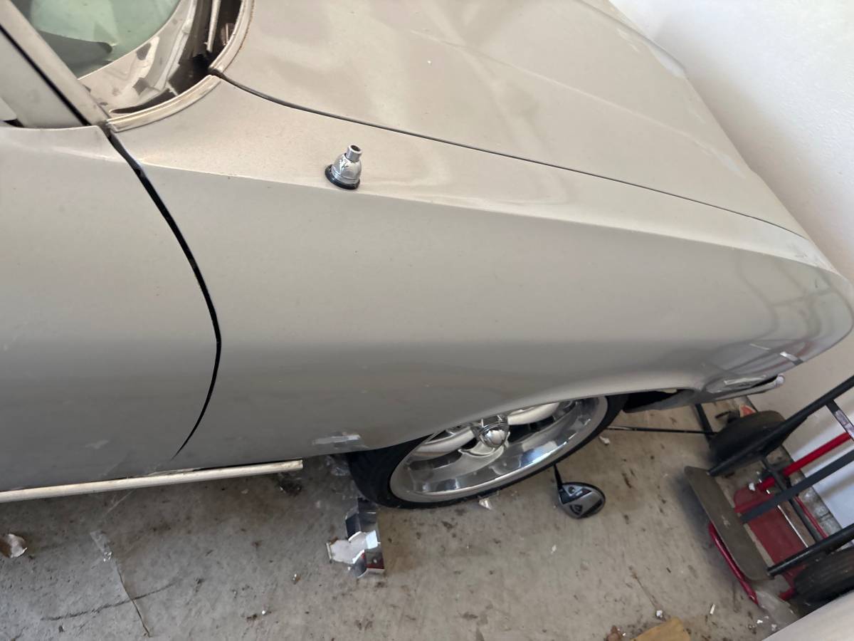 Chevrolet-el-camino-1968-silver-12
