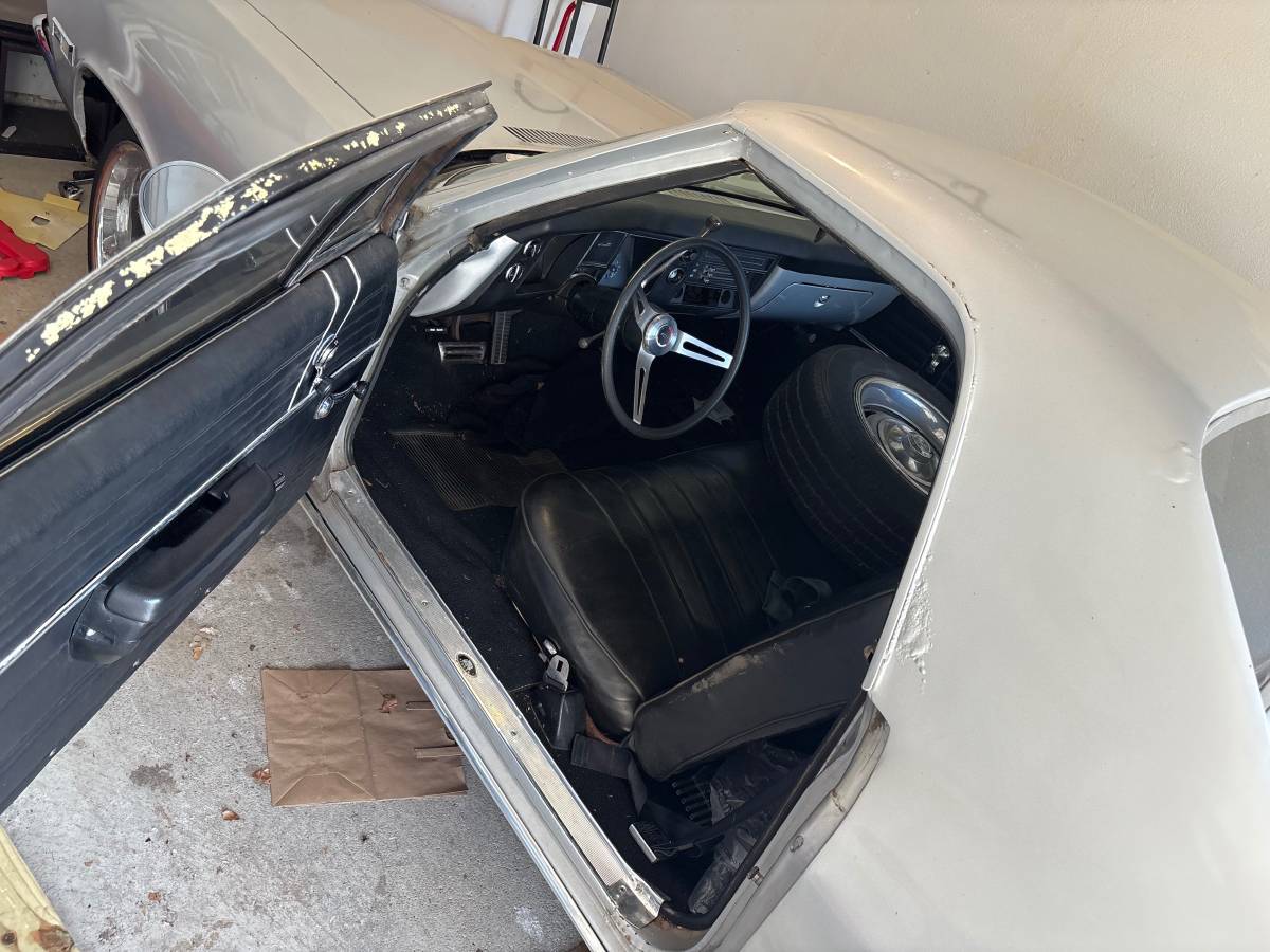 Chevrolet-el-camino-1968-silver-2