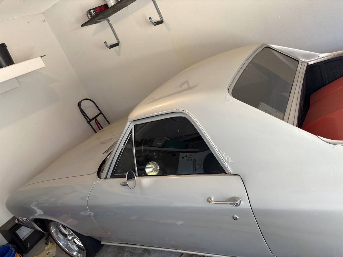 Chevrolet-el-camino-1968-silver-9