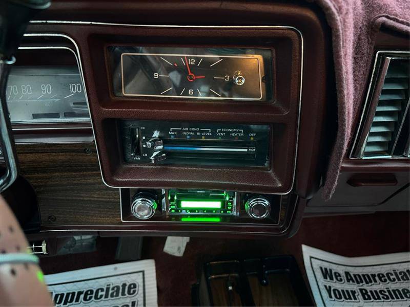 Chevrolet-el-camino-1976-custom-20