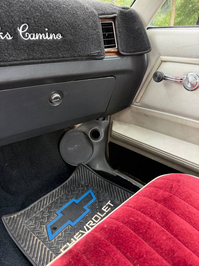 Chevrolet-el-camino-1982-custom-10
