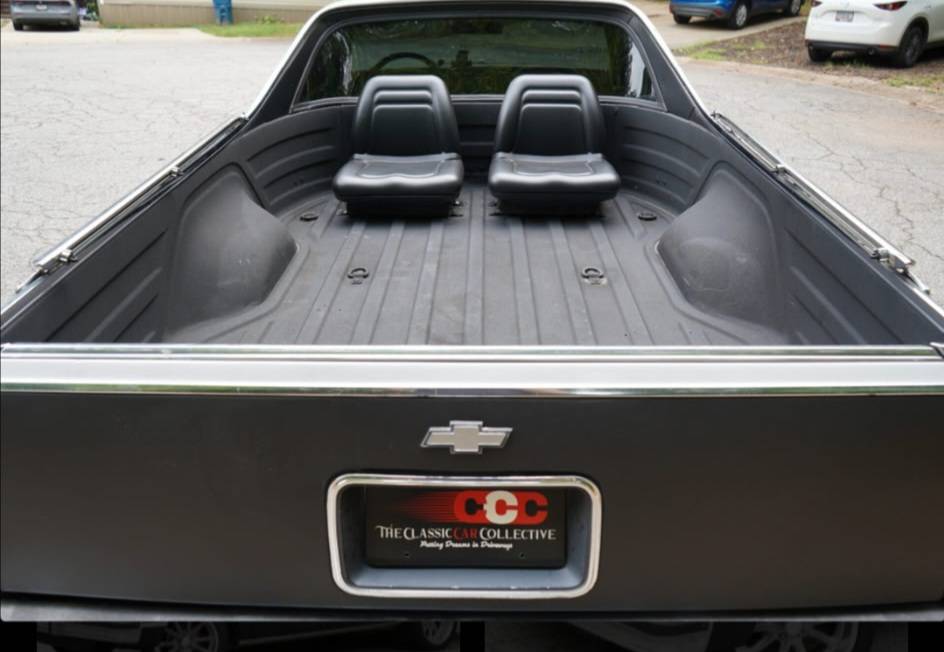 Chevrolet-el-camino-1985-black-4