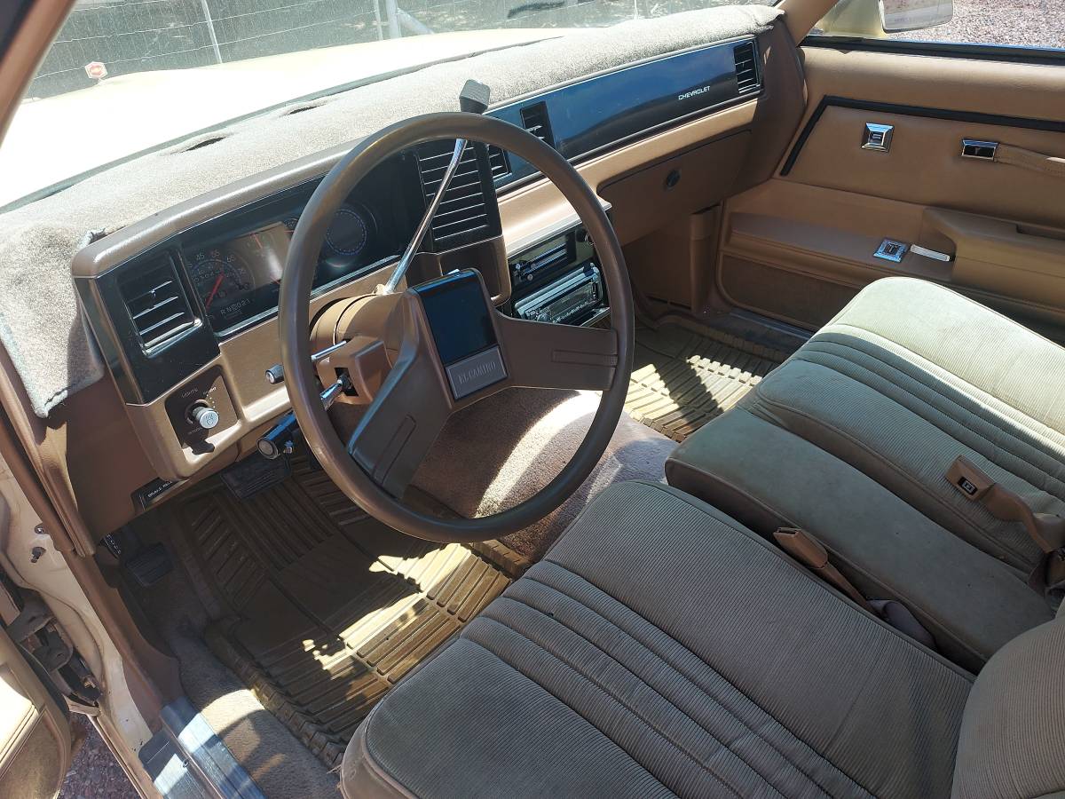 Chevrolet-el-camino-1986-yellow-1